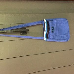 Kavu blue cross body